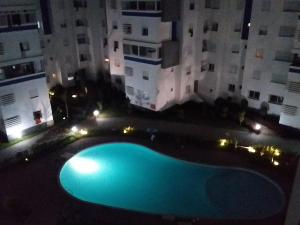 Appart. Luxueux Avec Piscine, Cosy, Bien Situe Bouznika Exterior foto